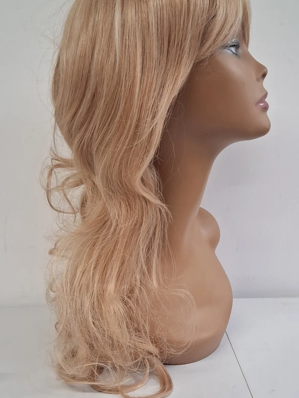 N/A light blonde